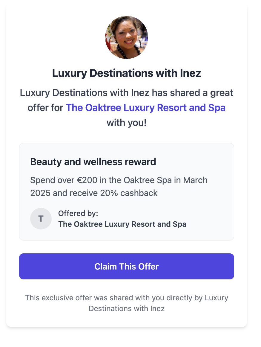 Restaurant influencer creating content